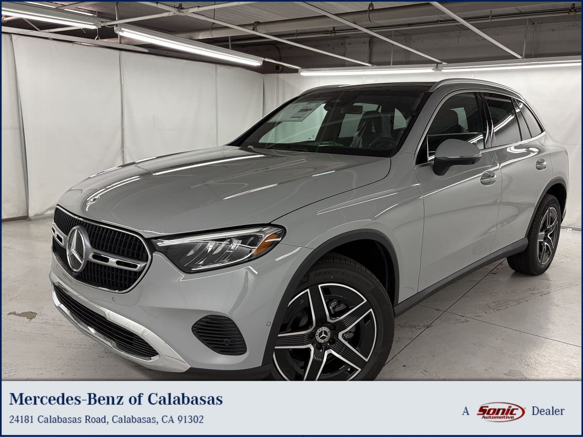 2027 Mercedes-Benz GLC GLC 300 — photo 1 of 32