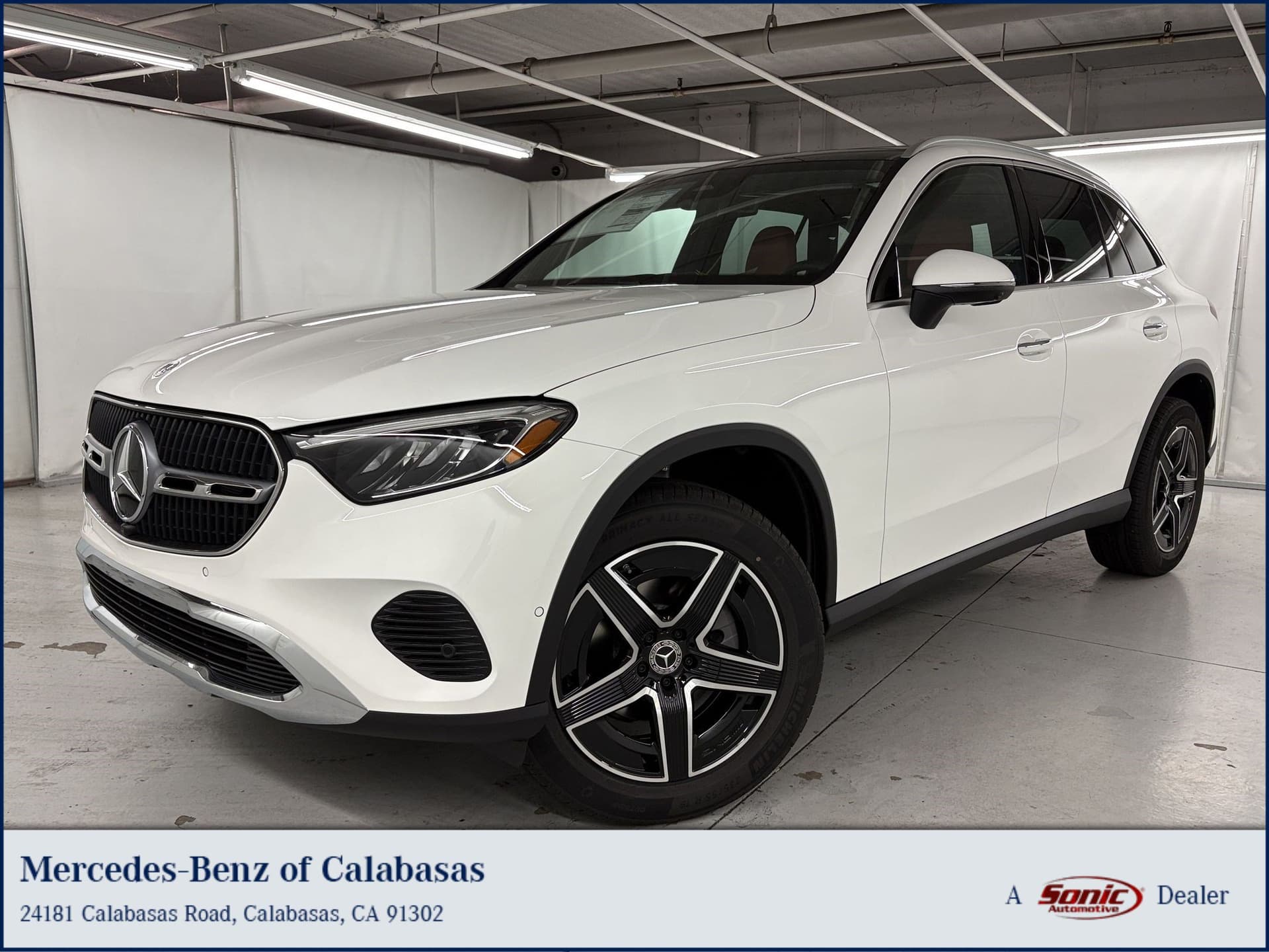 2027 Mercedes-Benz GLC GLC 300 — photo 1 of 32