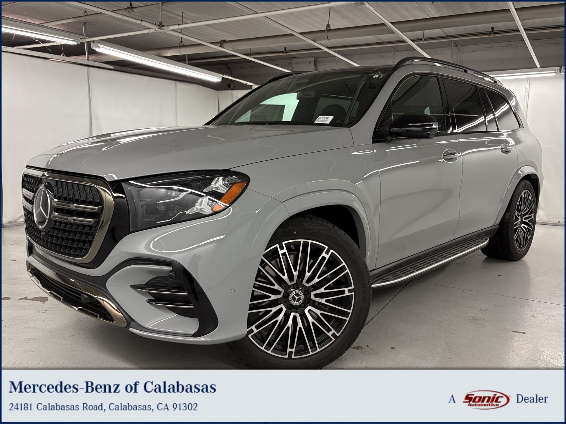 2027 Mercedes-Benz GLS Base — photo 1 of 32
