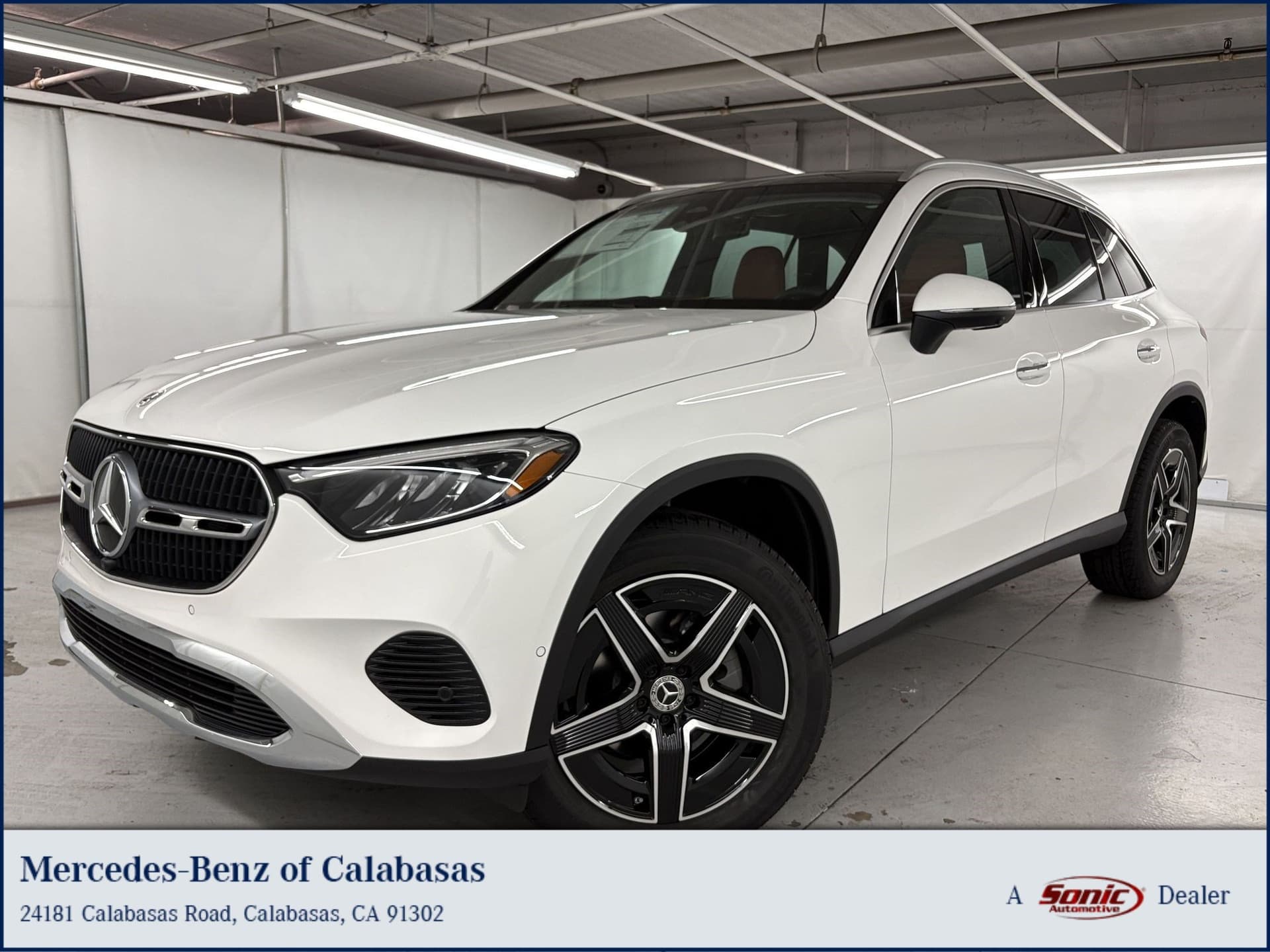 2027 Mercedes-Benz GLC GLC 300 — photo 1 of 32