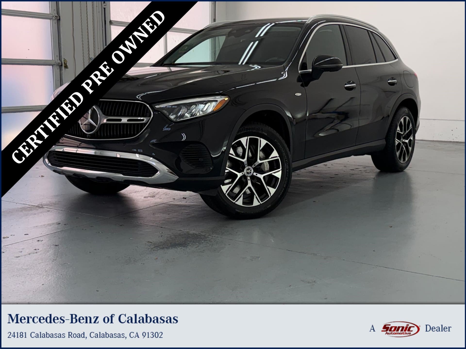 2025 Mercedes-Benz GLC Base — photo 1 of 31