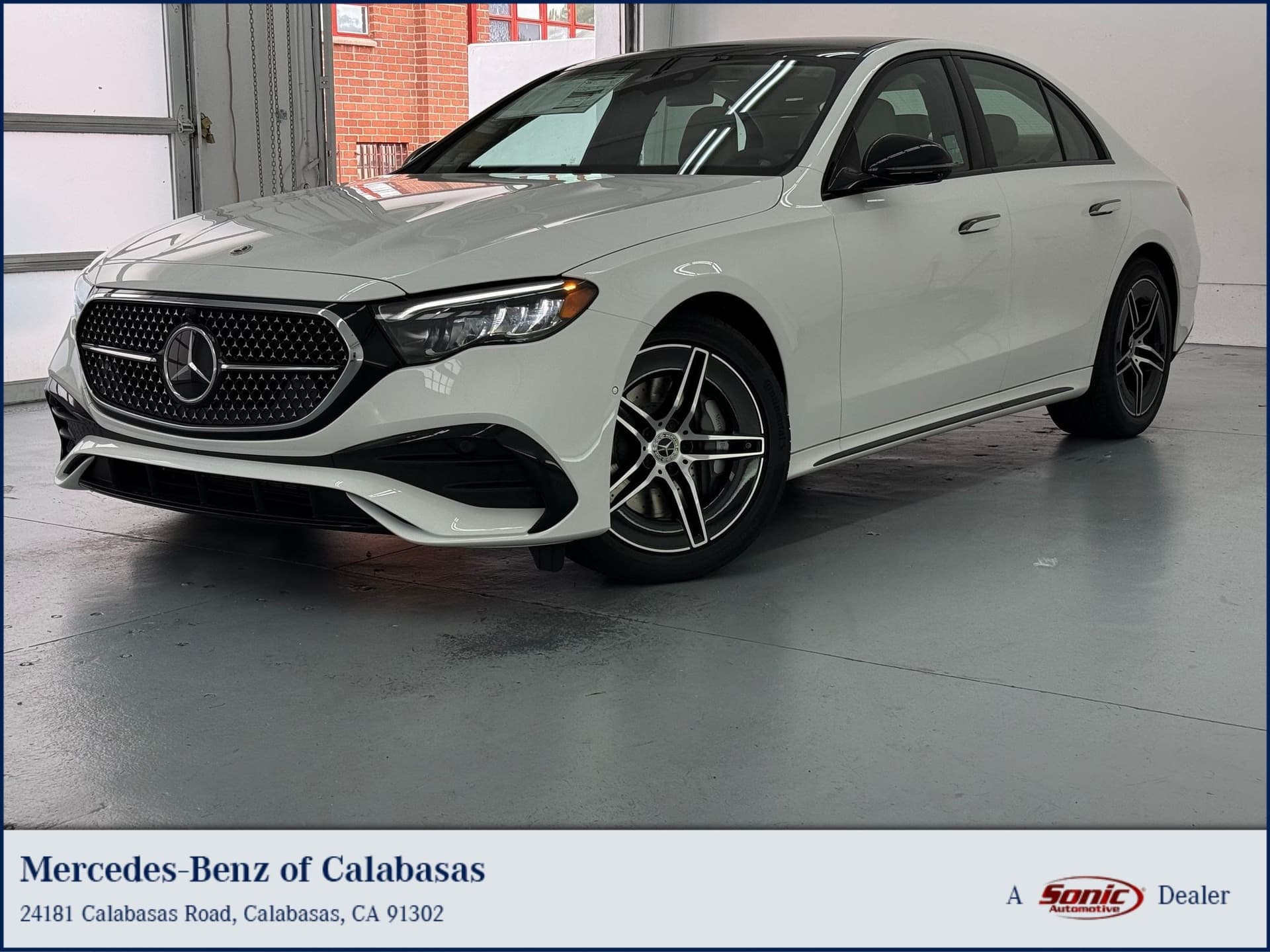 2027 Mercedes-Benz E-Class Base — photo 1 of 33