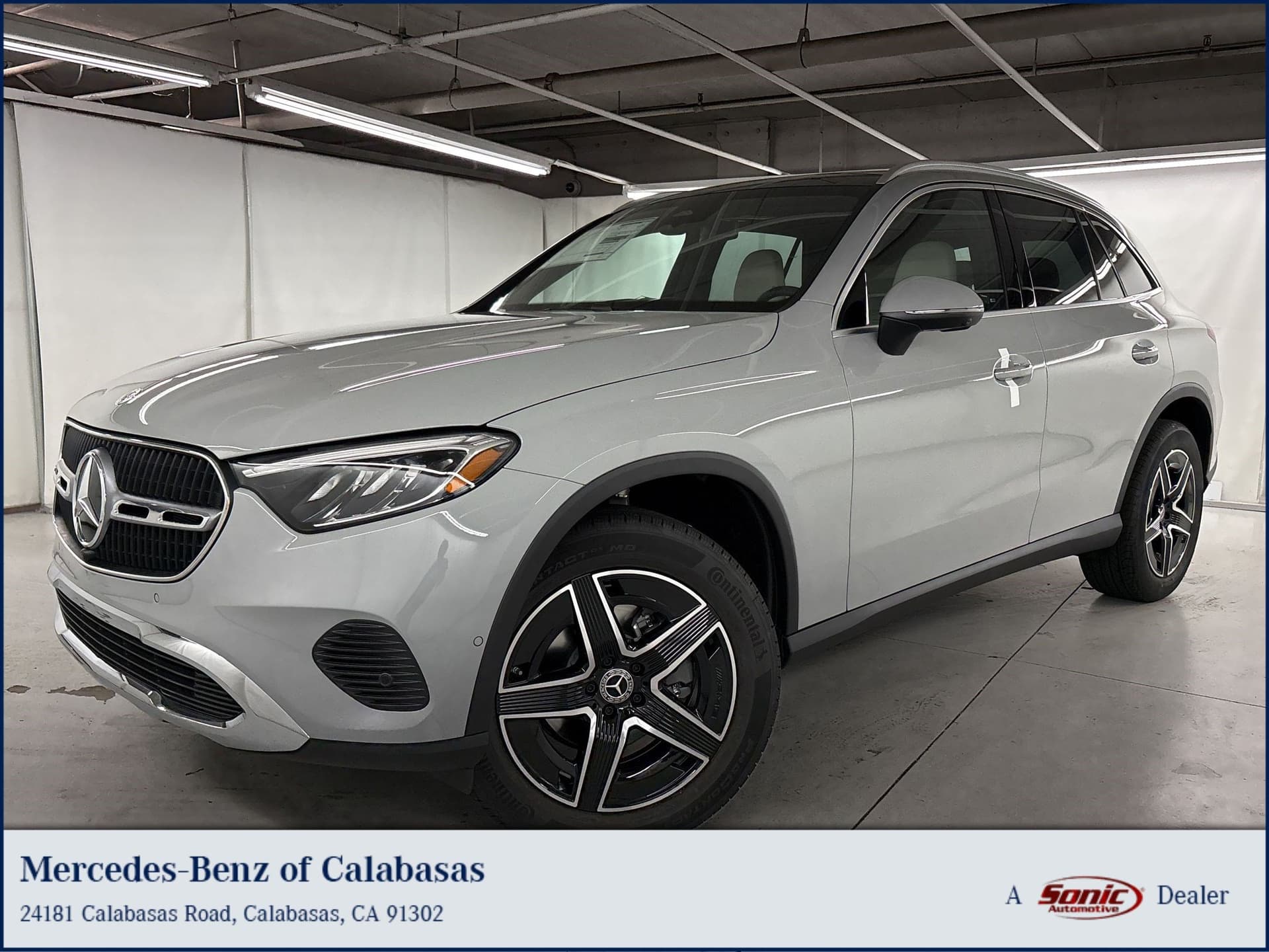 2027 Mercedes-Benz GLC GLC 300 — photo 1 of 32