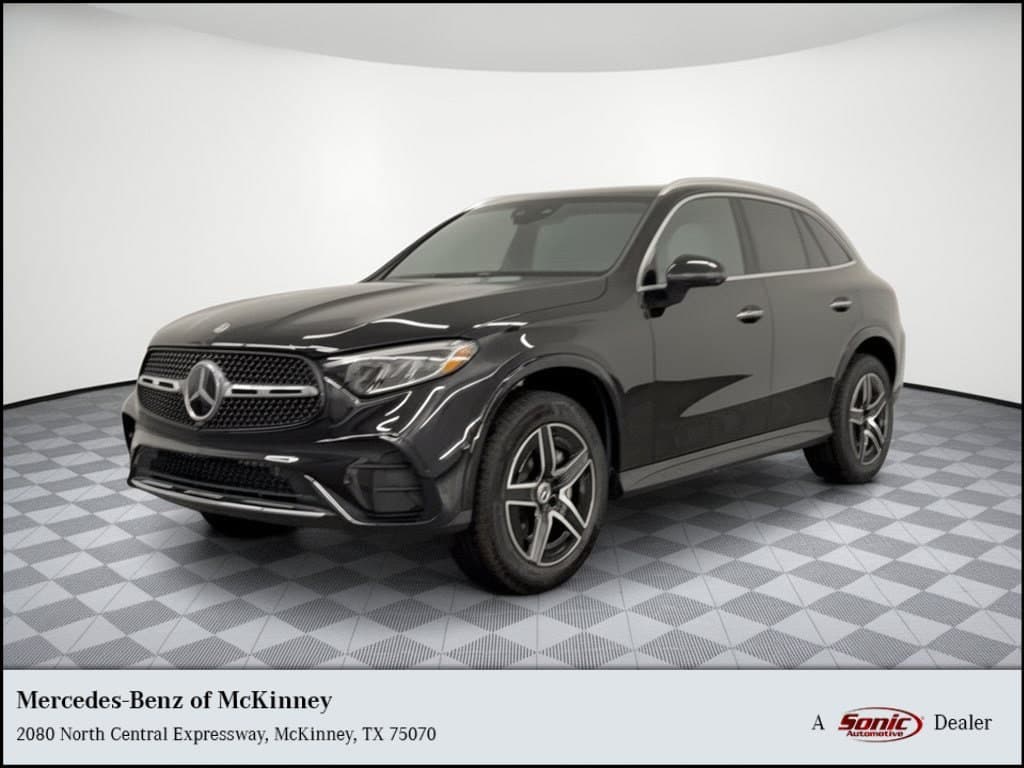 2027 Mercedes-Benz GLC GLC 300 — photo 1 of 32