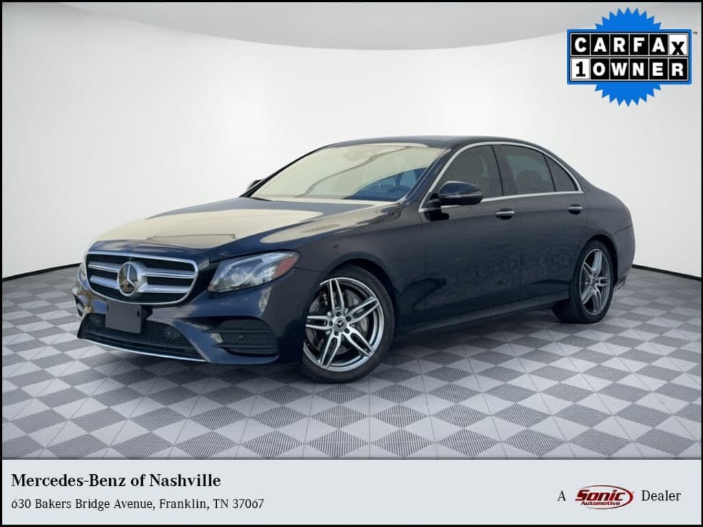 2017 Mercedes-Benz E-Class E 300 Luxury — photo 1 of 36