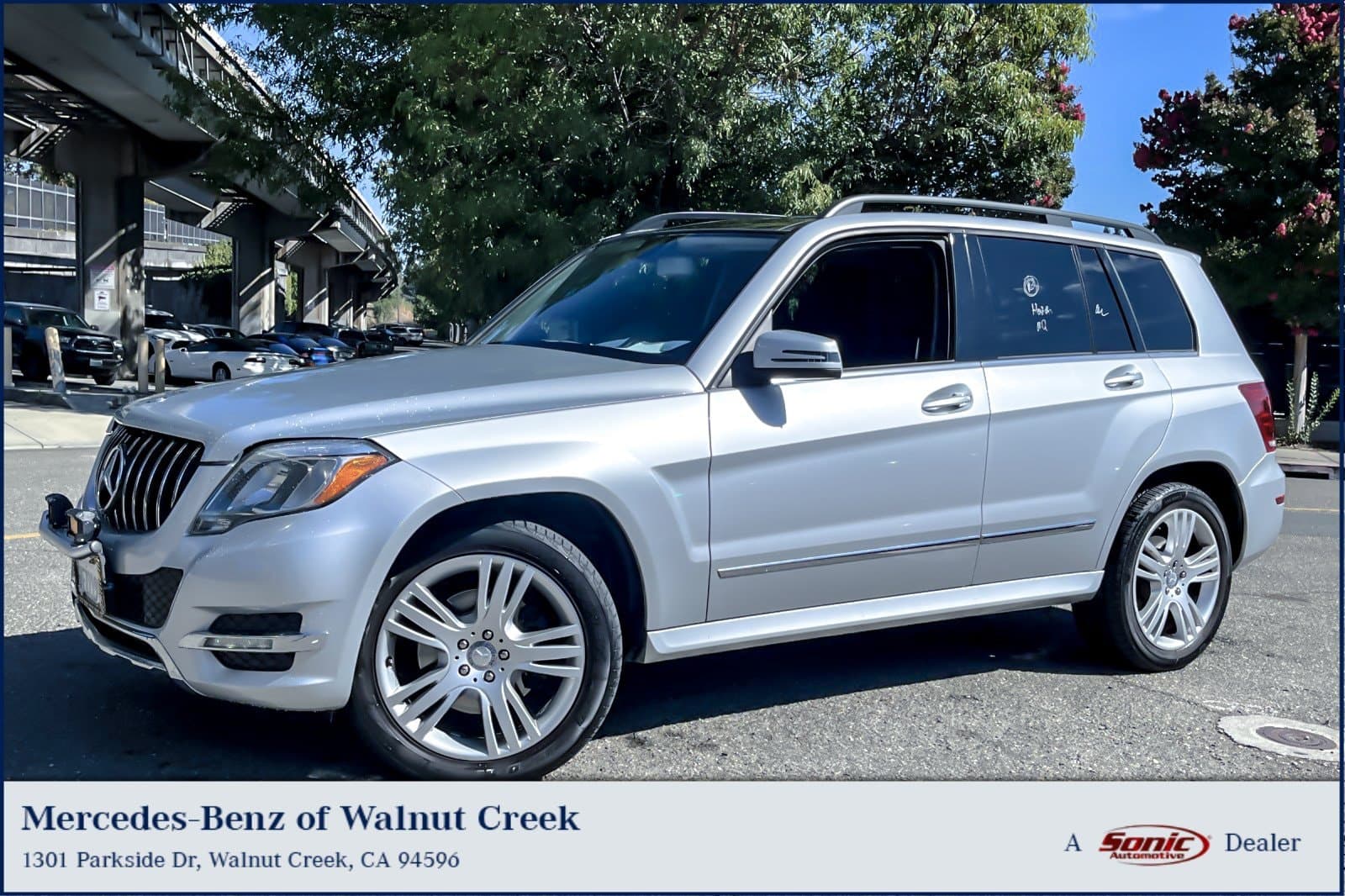 2015 Mercedes-Benz GLK-Class Base — photo 1 of 25