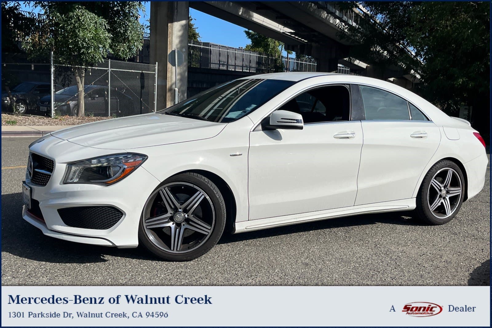 2016 Mercedes-Benz CLA Base — photo 1 of 25