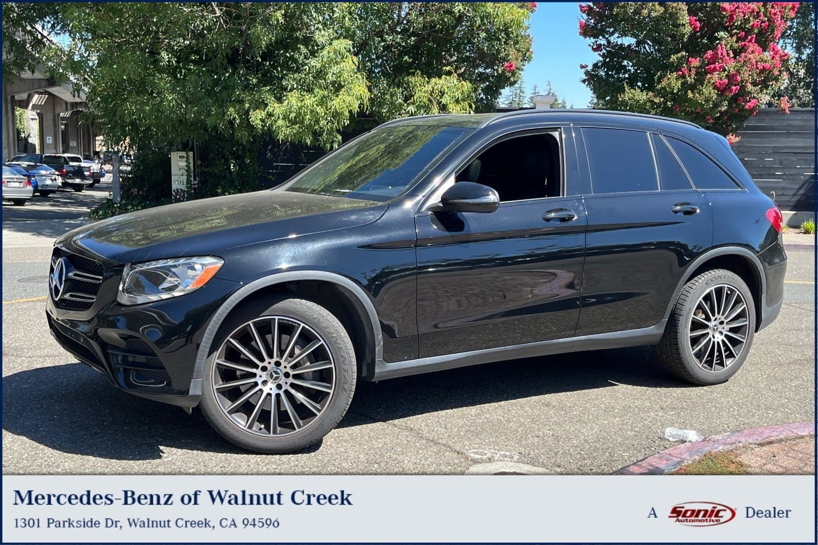 2019 Mercedes-Benz GLC Base — photo 1 of 25