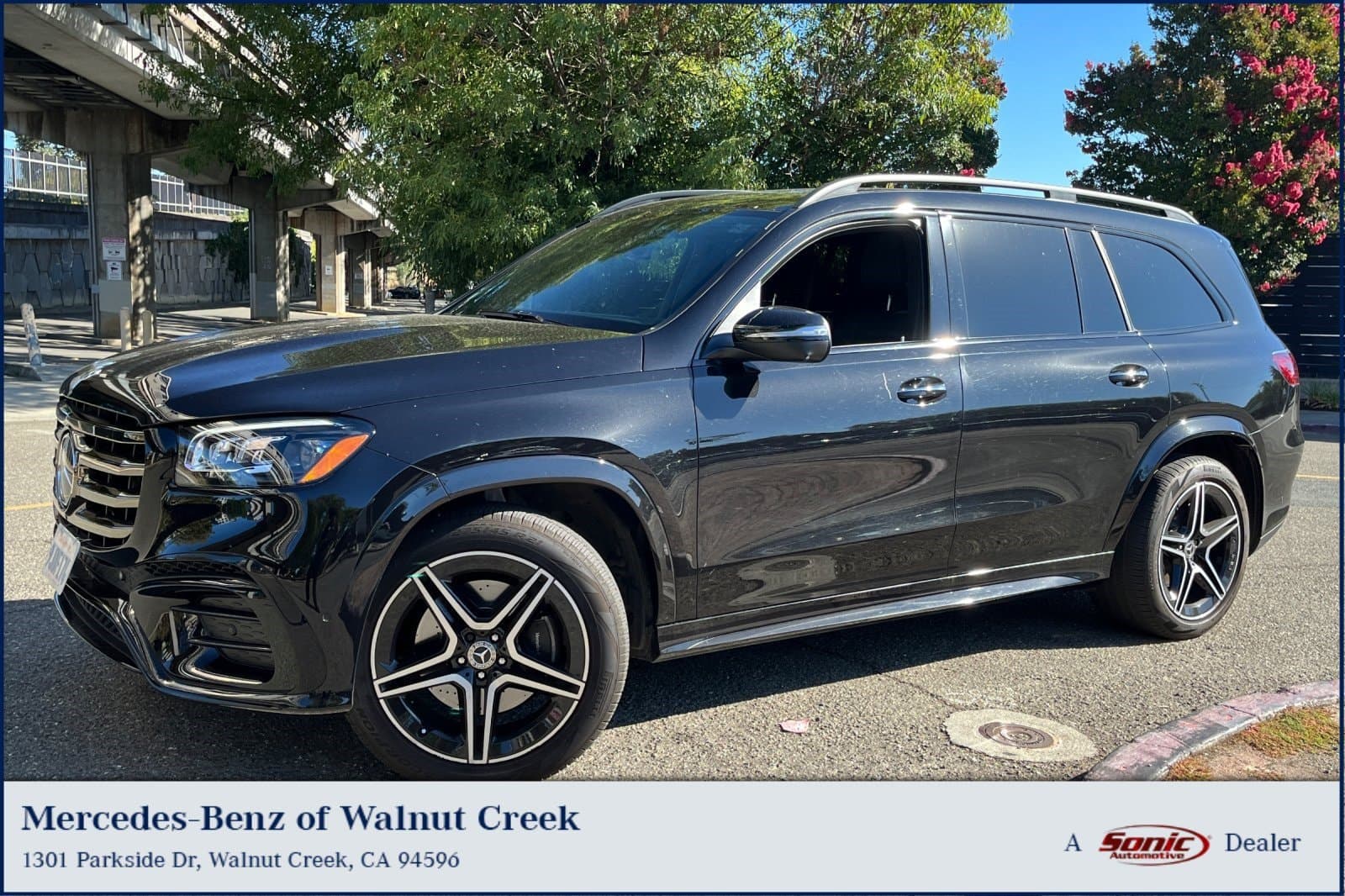 2024 Mercedes-Benz GLS Base — photo 1 of 25