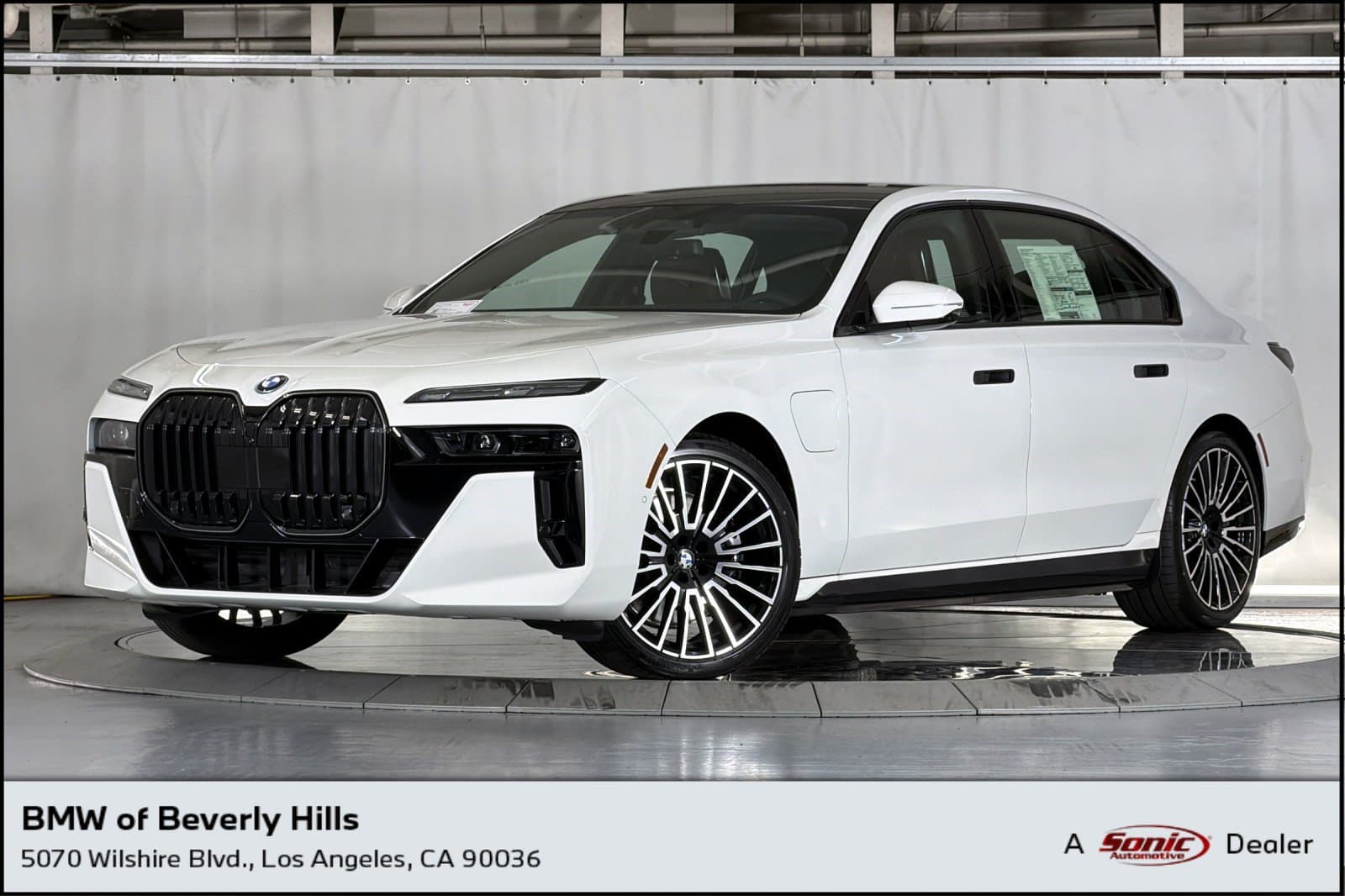 2026 BMW 7 Series 750e xDrive — photo 1 of 42