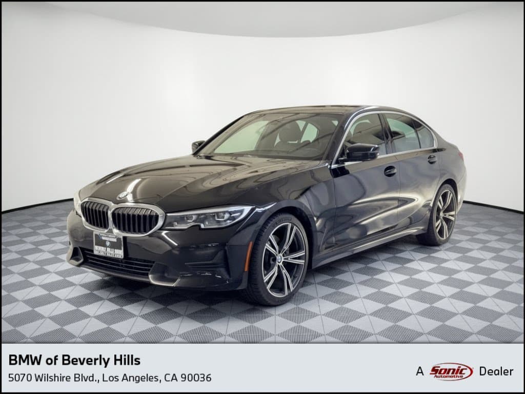 2021 BMW 3 Series 330i — photo 1 of 31