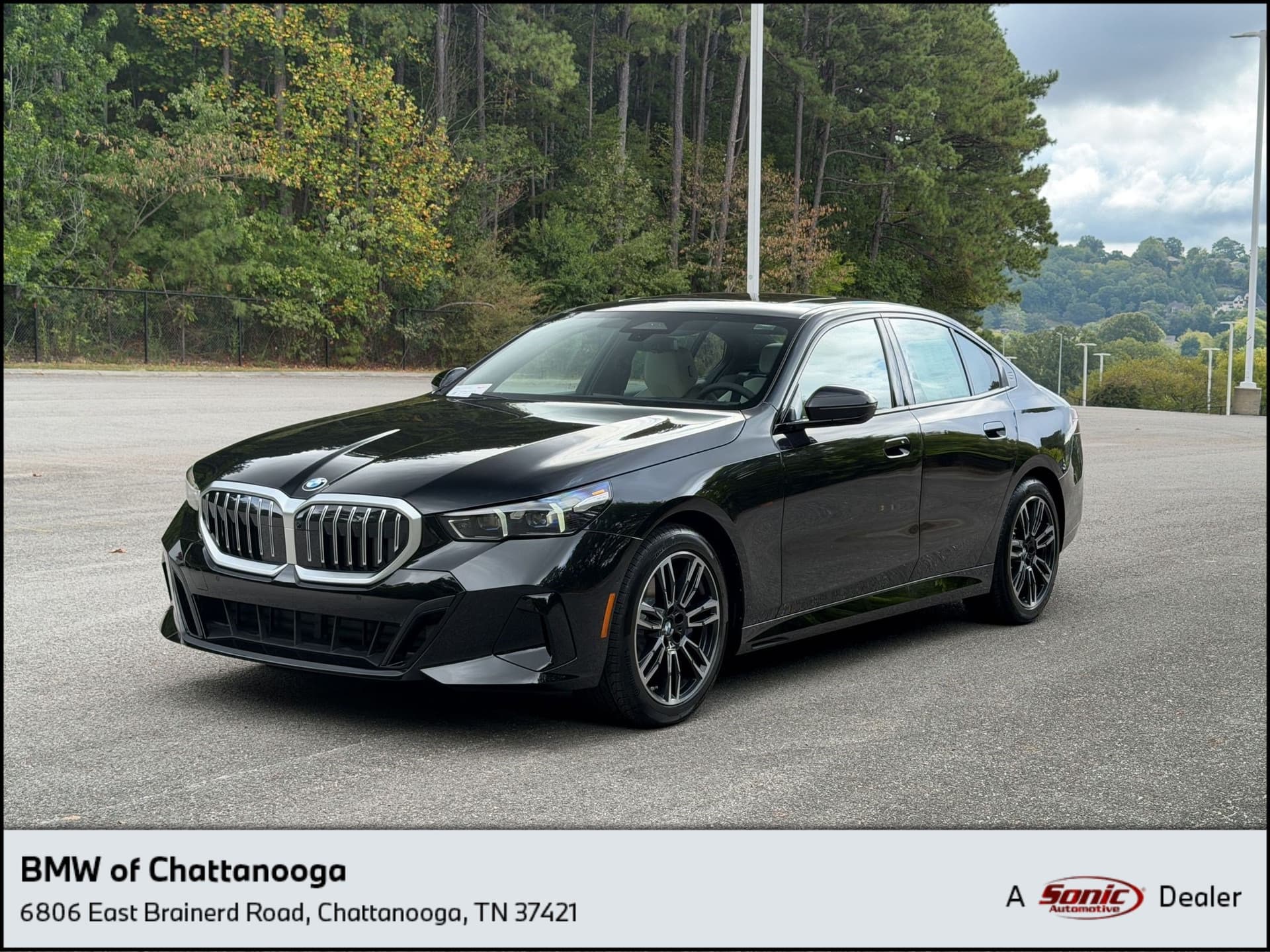 2027 BMW 5 Series 530i — photo 1 of 43