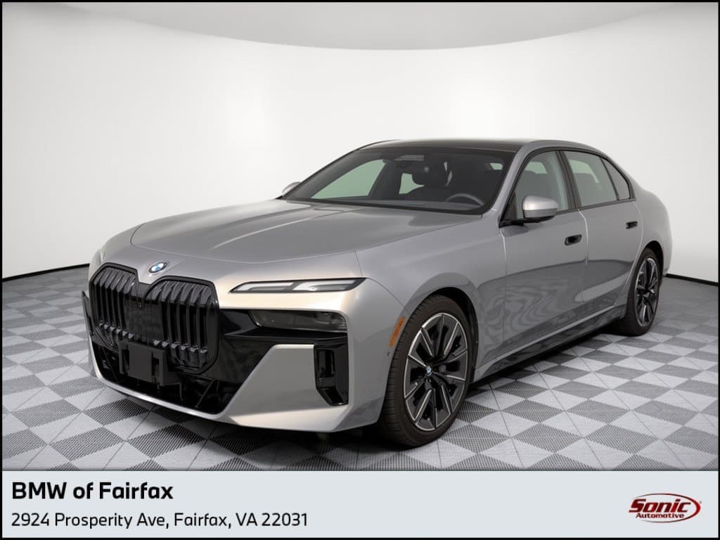 2023 BMW i7 xDrive60 — photo 1 of 30