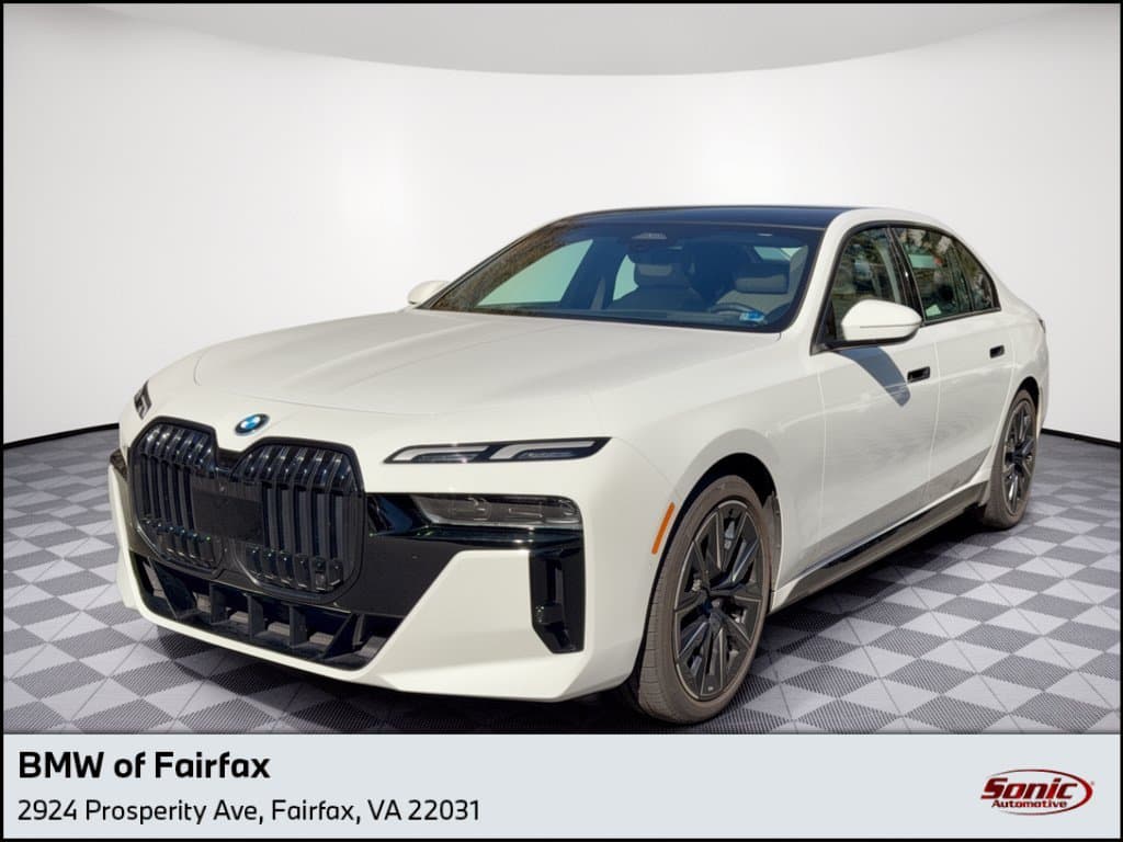 2024 BMW i7 xDrive60 — photo 1 of 31