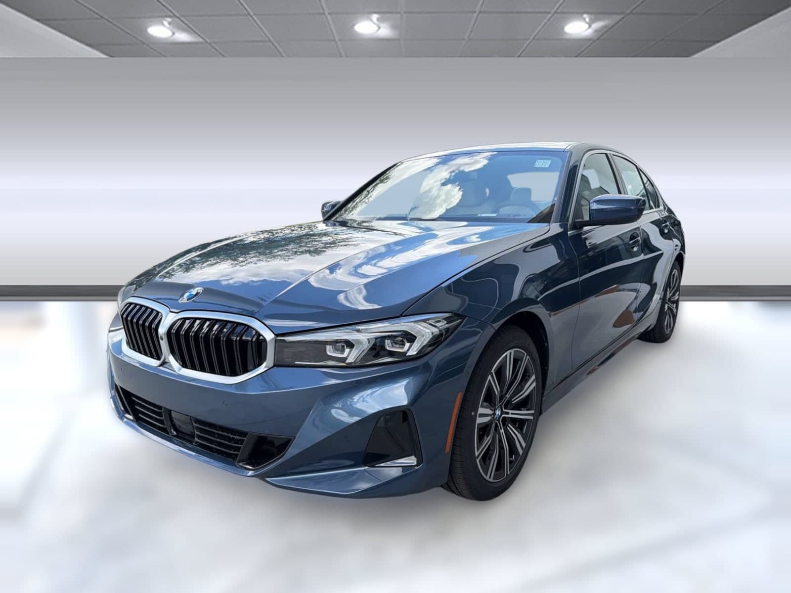2026 BMW 330i Base — photo 1 of 49