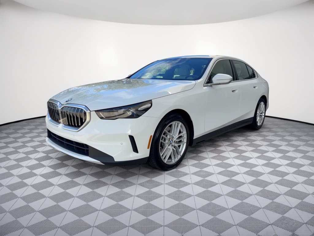 2024 BMW 5 Series 530i — photo 1 of 31