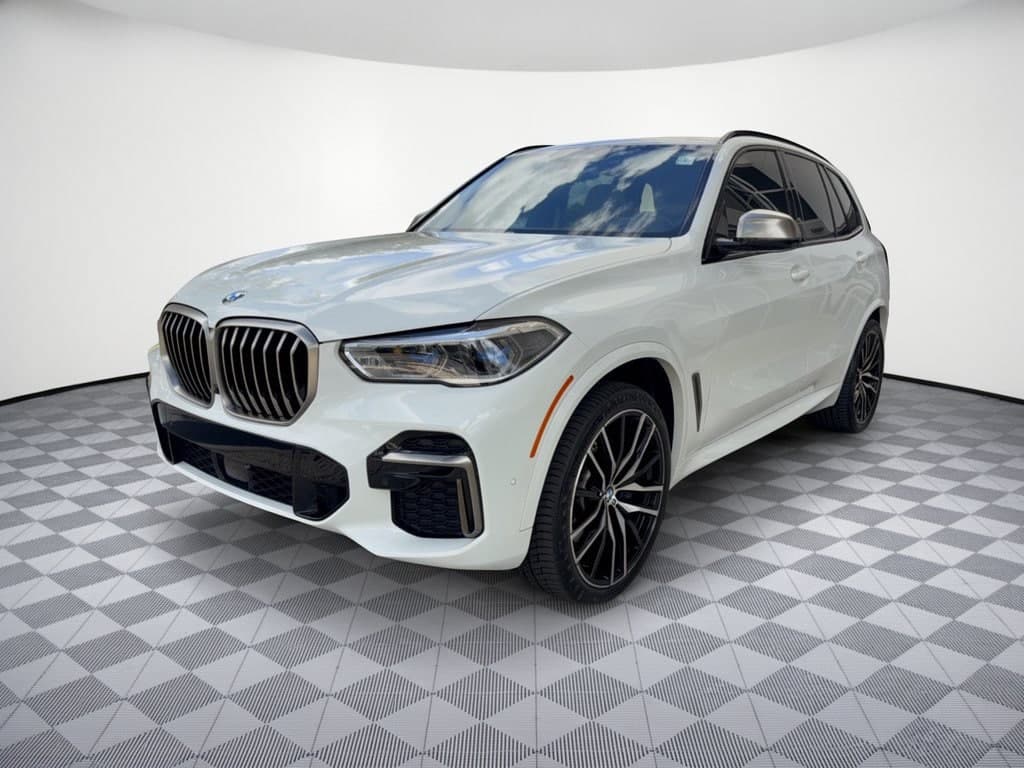 2023 BMW X5 M50i — photo 1 of 31