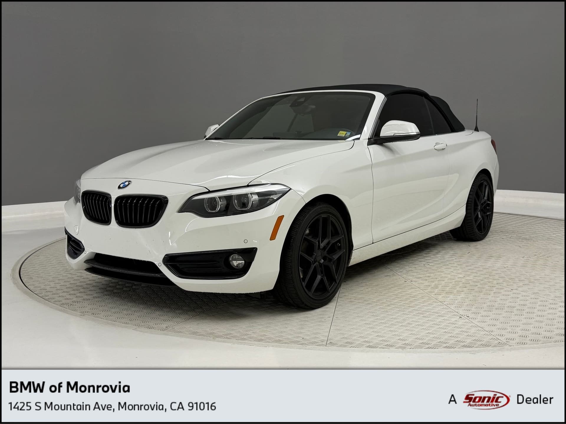 2020 BMW 2 Series 230i — photo 1 of 12