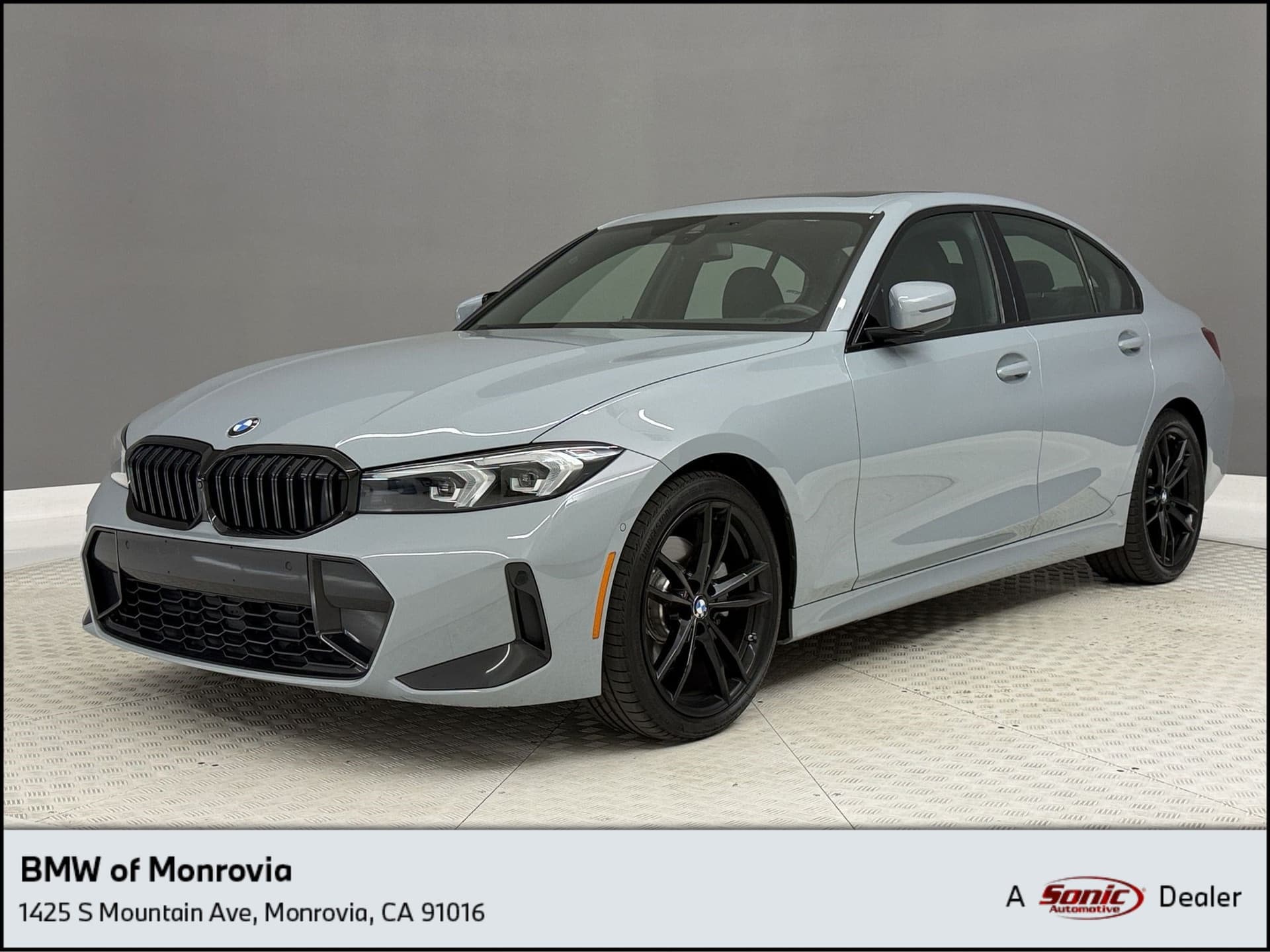 2023 BMW 3 Series 330i — photo 1 of 35