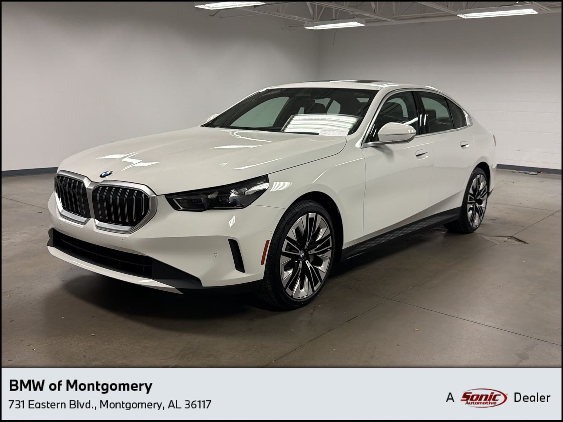 2027 BMW 530i Base — photo 1 of 45