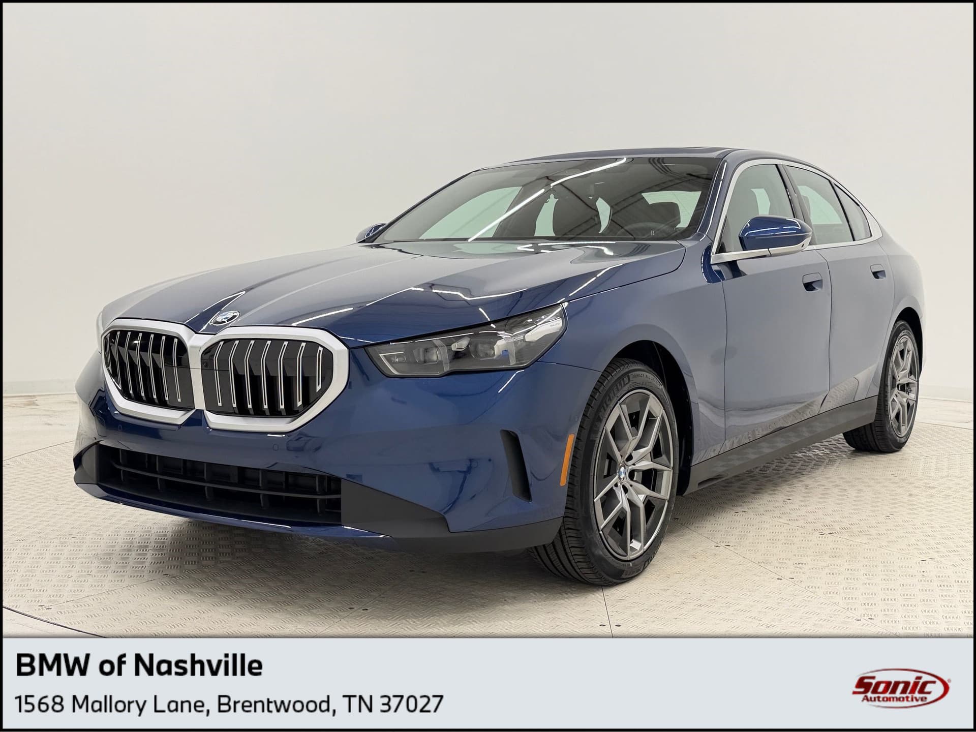 2027 BMW 5 Series 530i xDrive — photo 1 of 39
