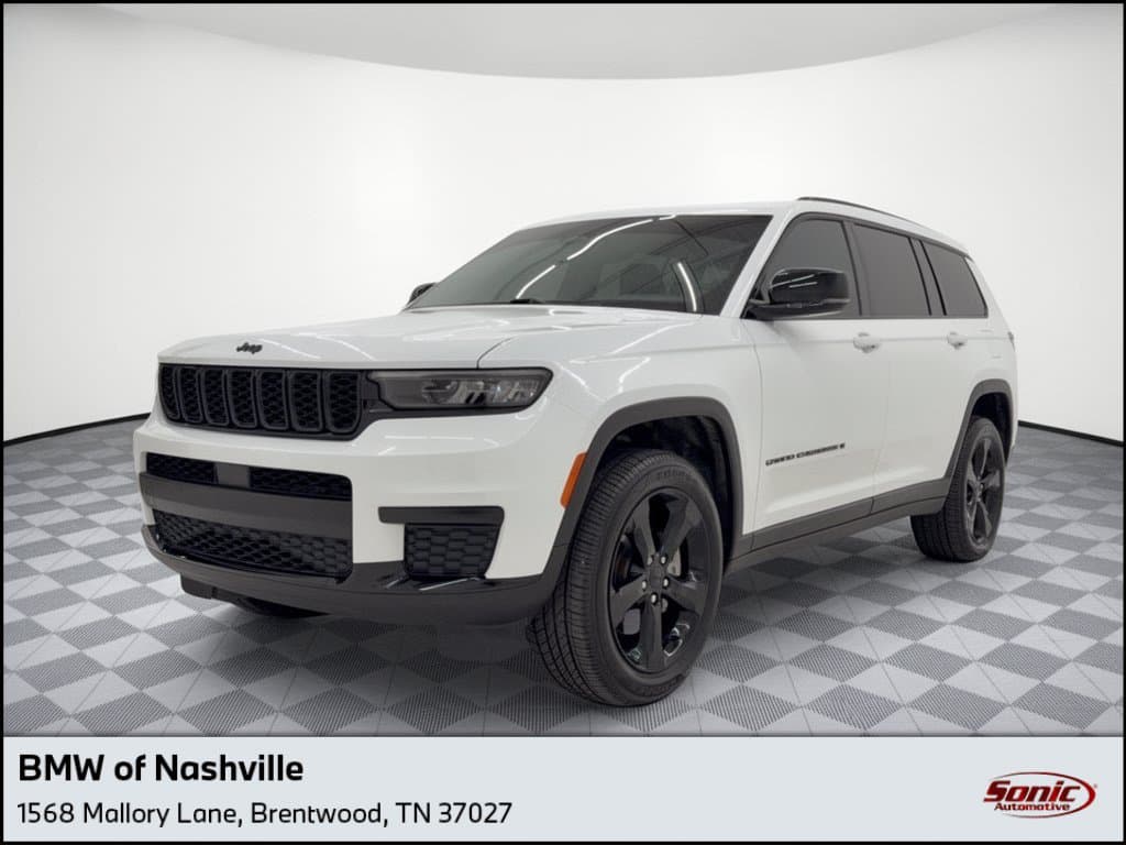 2023 Jeep Grand Cherokee Altitude — photo 1 of 31