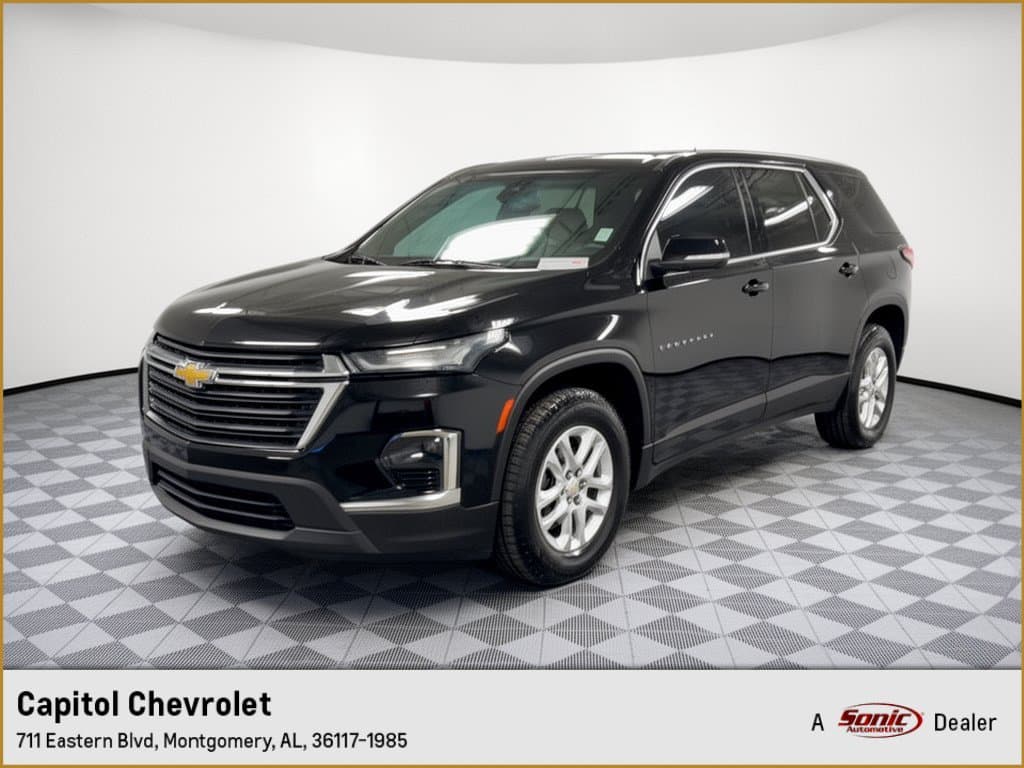 2023 Chevrolet Traverse LS — photo 1 of 31