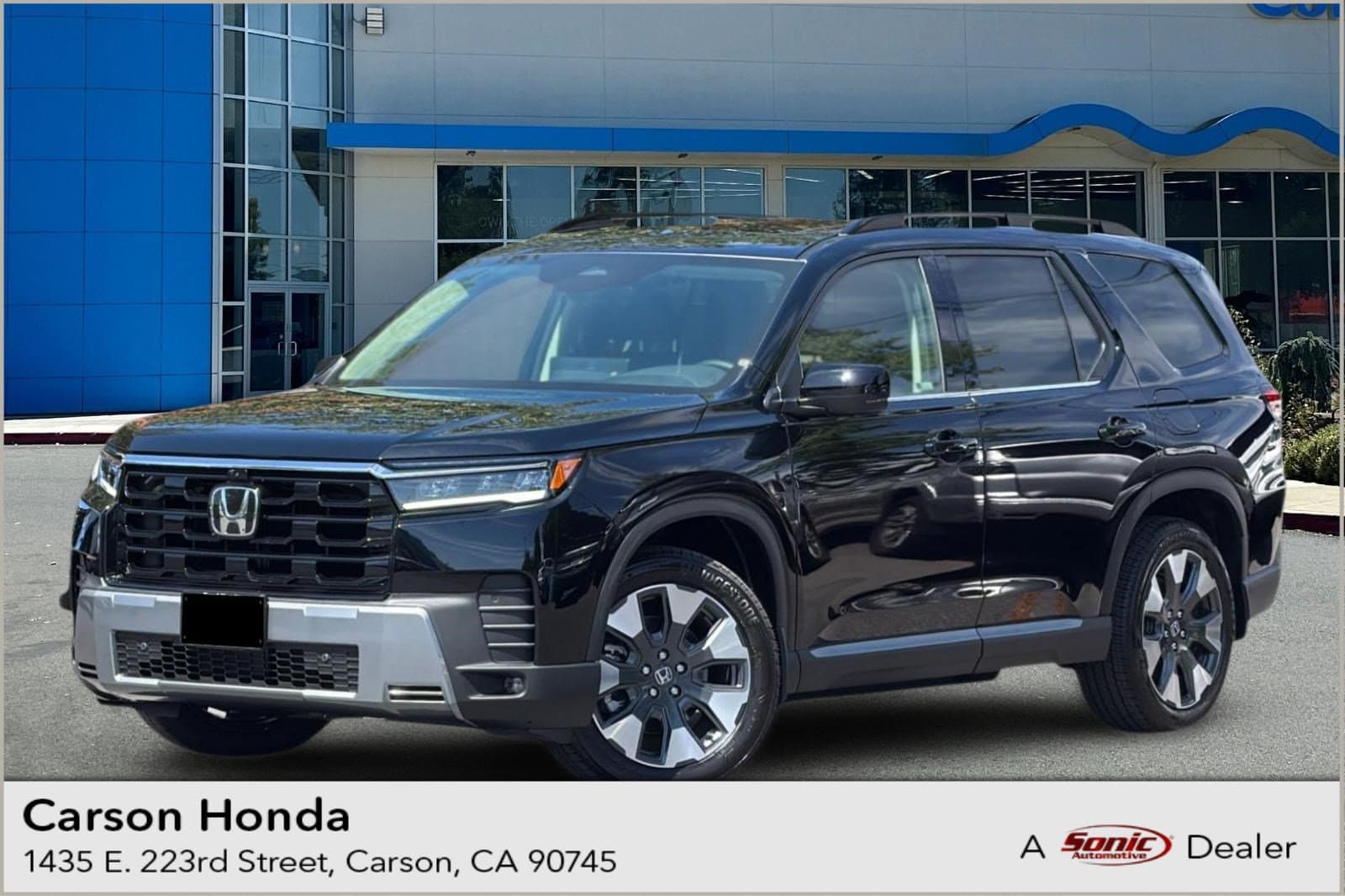 2026 Honda Pilot Touring — photo 1 of 11