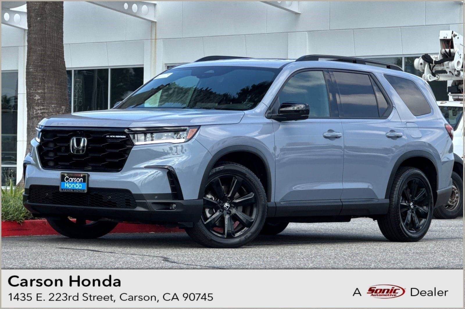 2025 Honda Pilot Black Edition — photo 1 of 38
