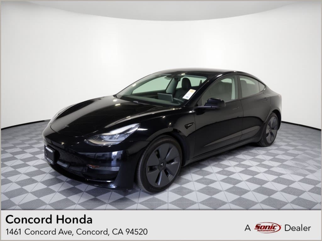 2023 Tesla Model 3 Base — photo 1 of 32