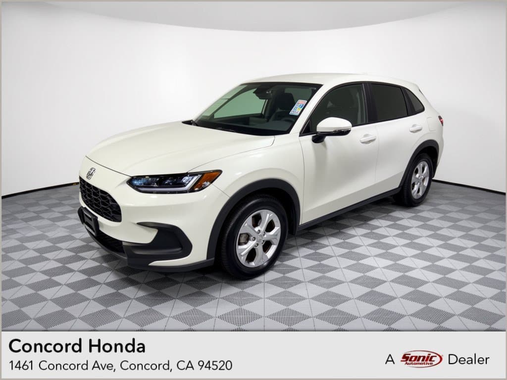 2024 Honda HR-V LX — photo 1 of 32