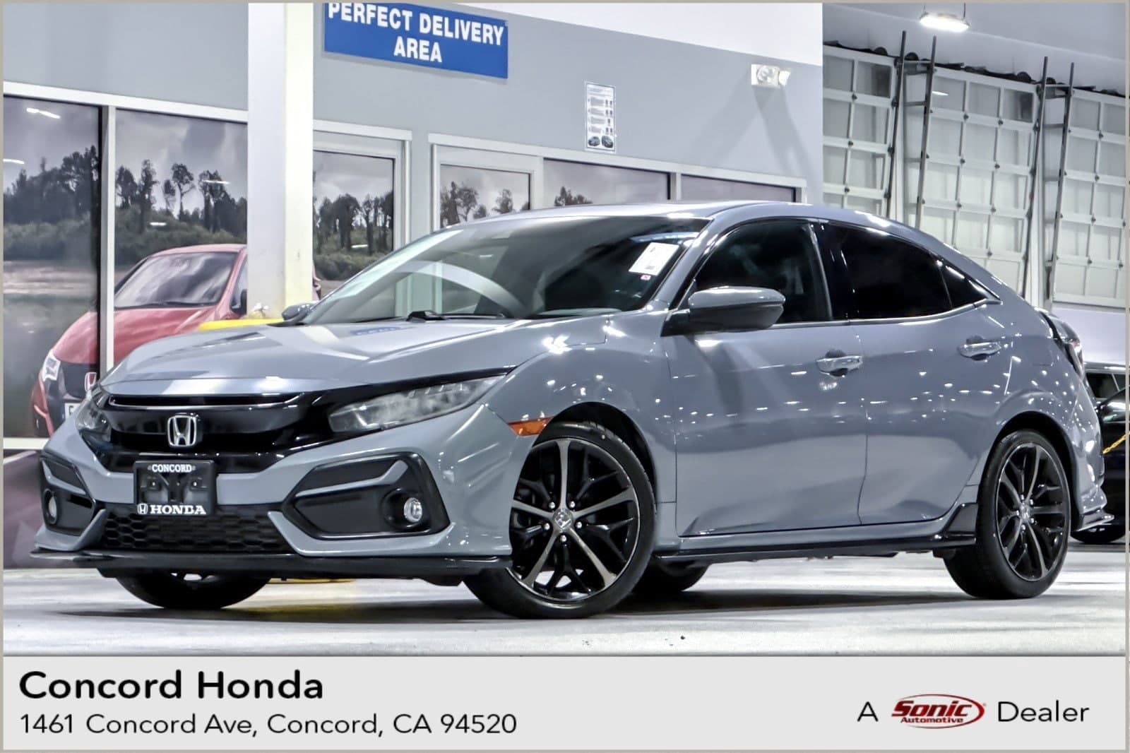 2020 Honda Civic Hatchback Sport Touring — photo 1 of 35
