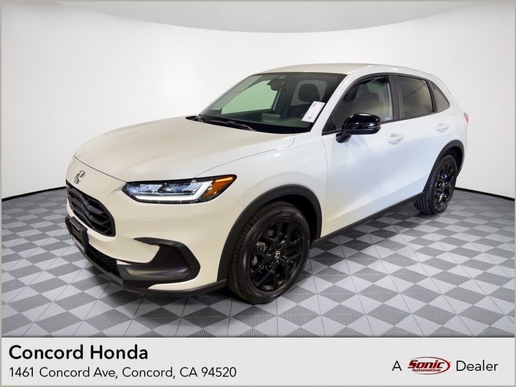 2024 Honda HR-V Base — photo 1 of 32