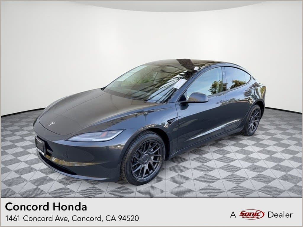2025 Tesla Model 3 Long Range — photo 1 of 32