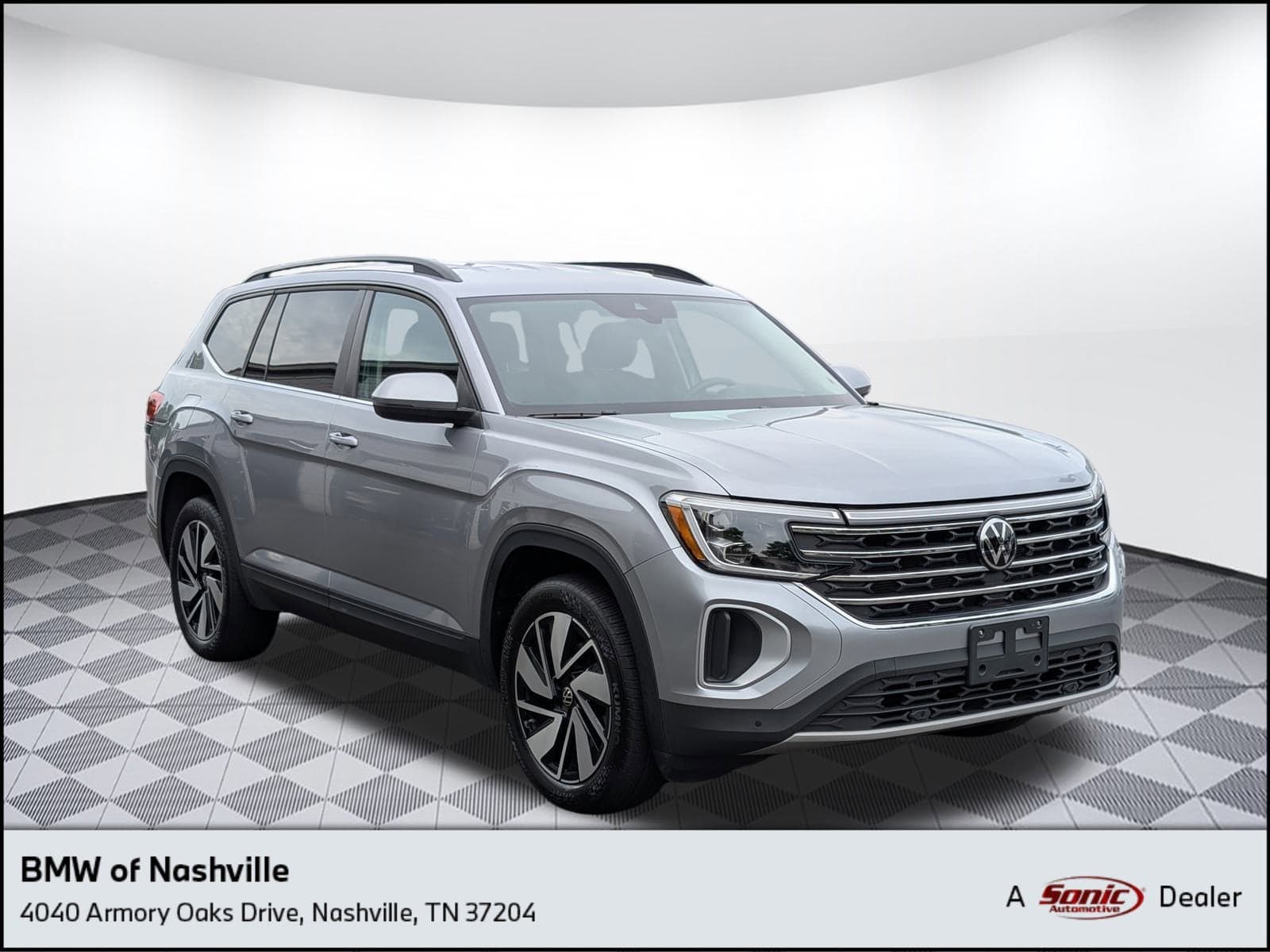 Foto de 2024 Volkswagen Atlas 2.0T SE w/Technology