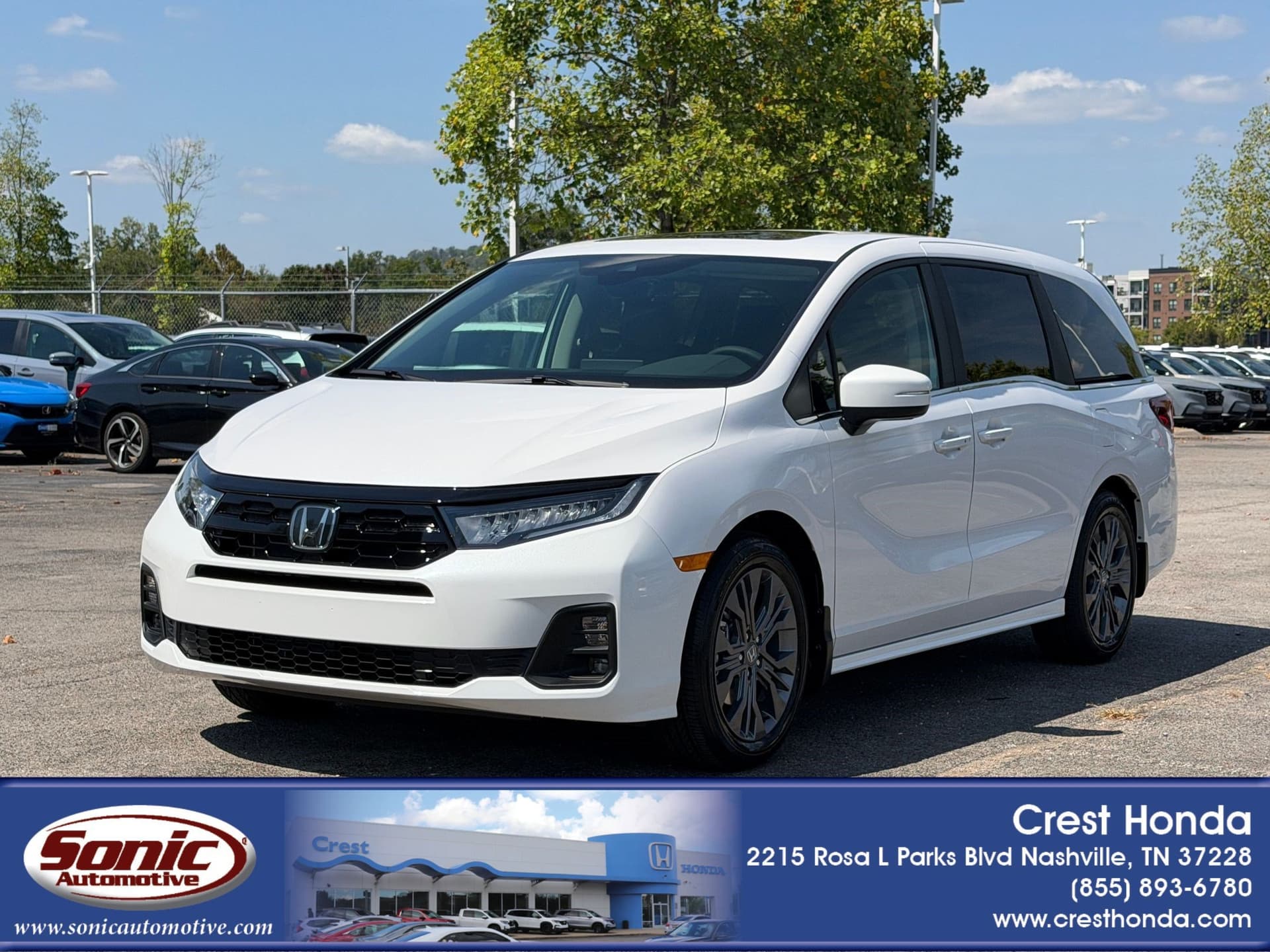 2027 Honda Odyssey Touring — photo 1 of 25