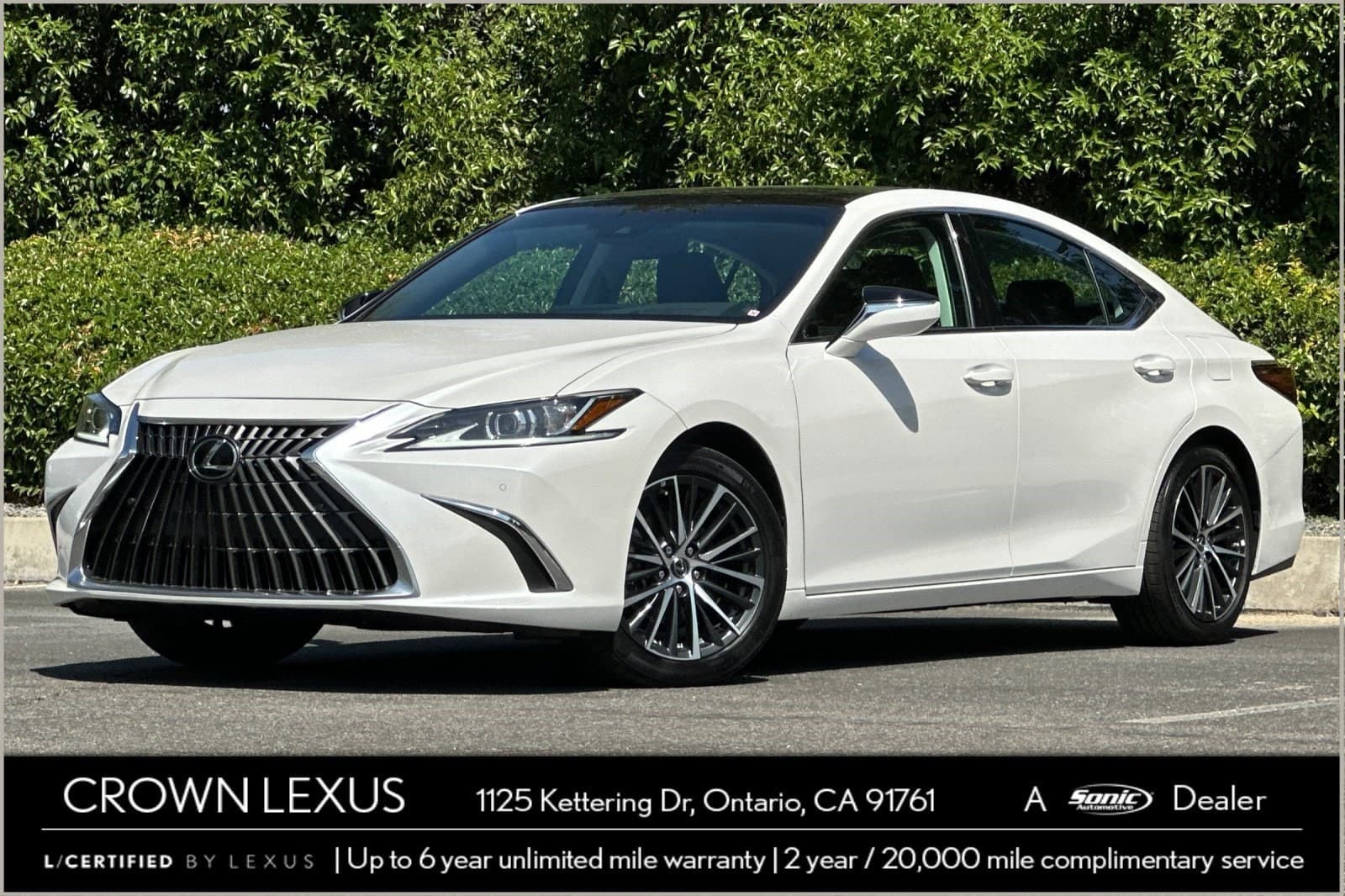 2025 Lexus ES Base — photo 1 of 33