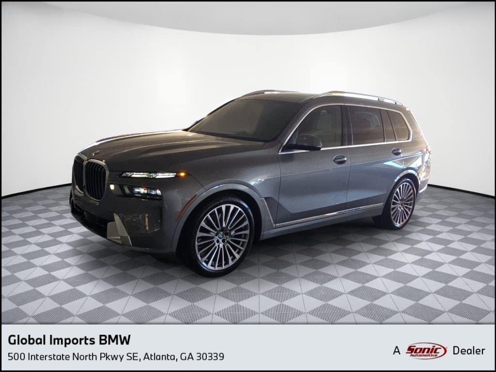 2025 BMW X7 xDrive40i — photo 1 of 12