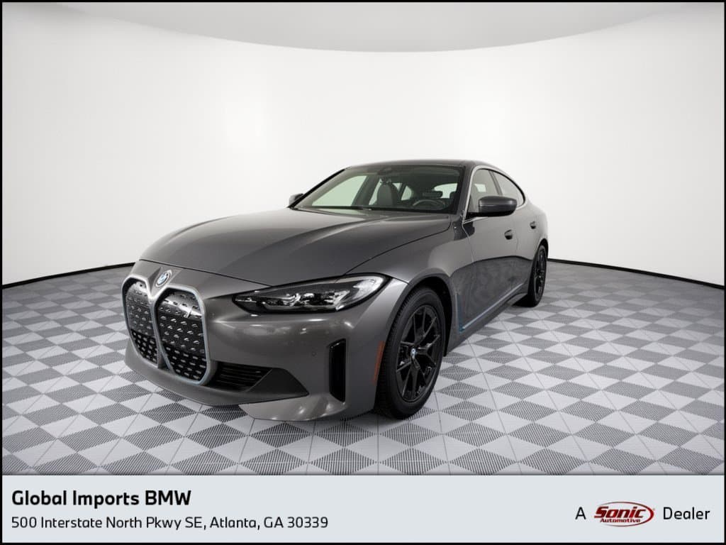 2023 BMW i4 eDrive40 — photo 1 of 10