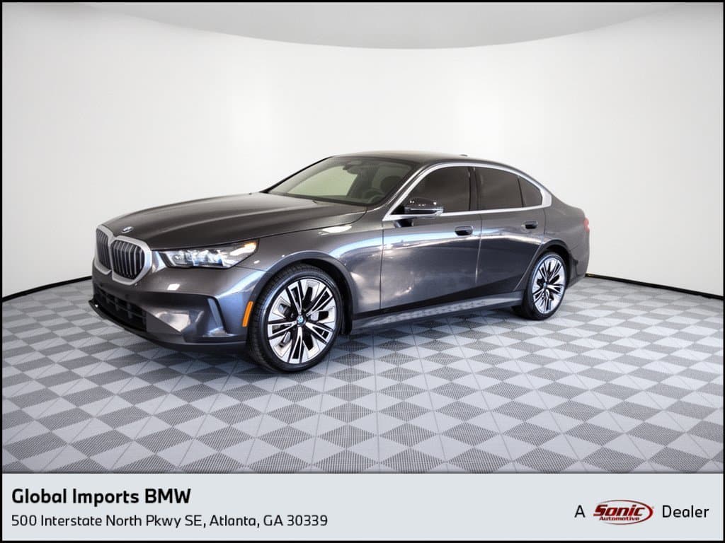 2025 BMW 5 Series 540i xDrive — photo 1 of 12