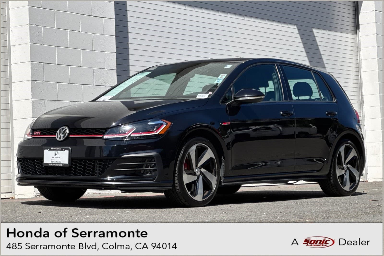 2019 Volkswagen Golf GTI Autobahn — photo 1 of 34