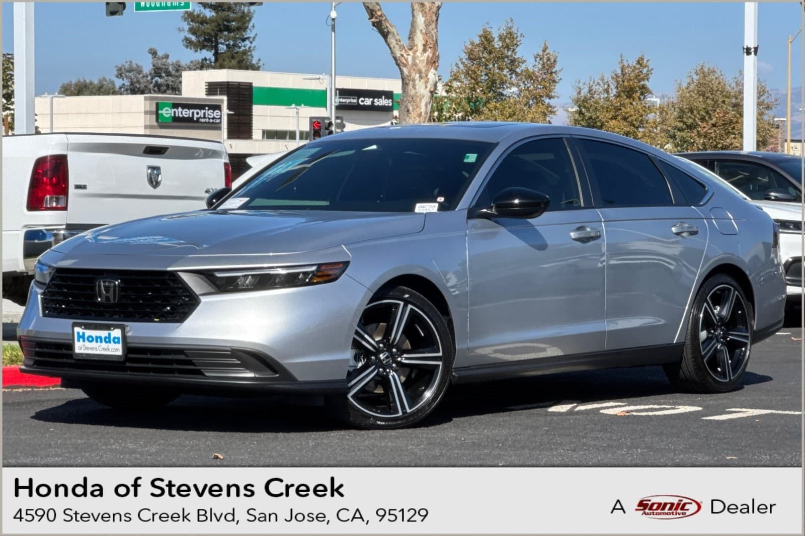 2025 Honda Accord Hybrid Sport — photo 1 of 34