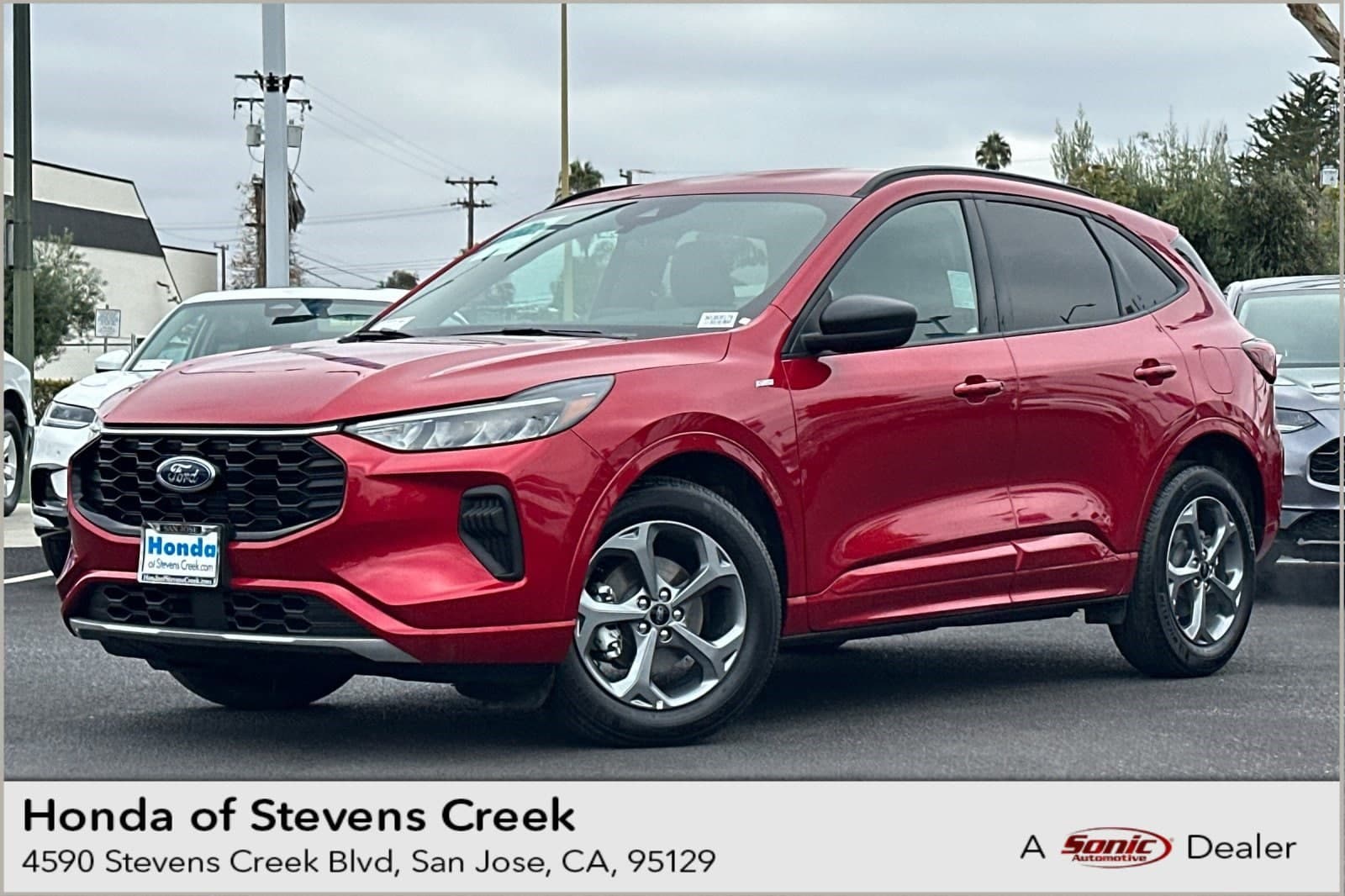 2024 Ford Escape ST-Line — photo 1 of 35
