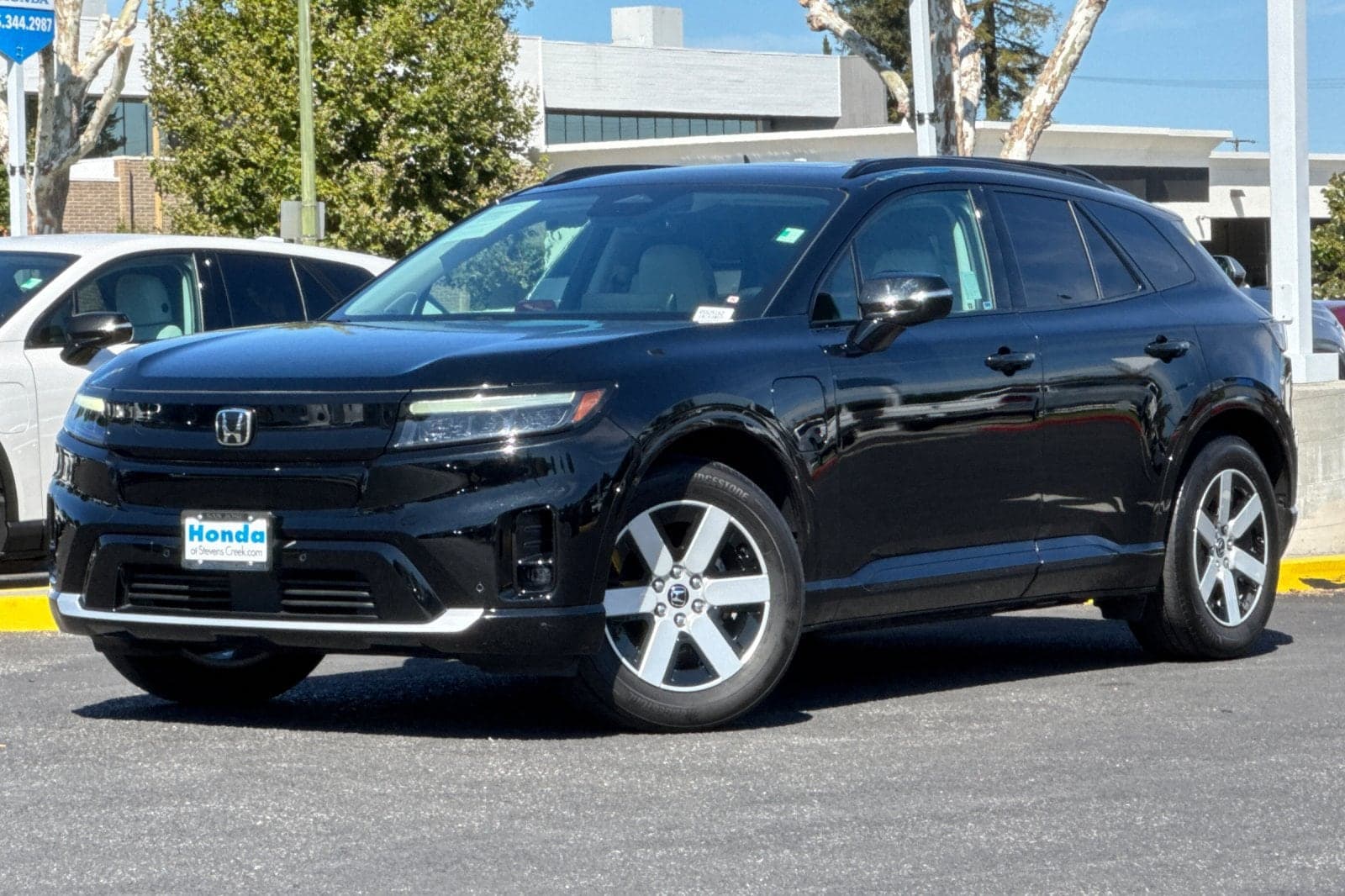 2024 Honda Prologue Touring — photo 1 of 36