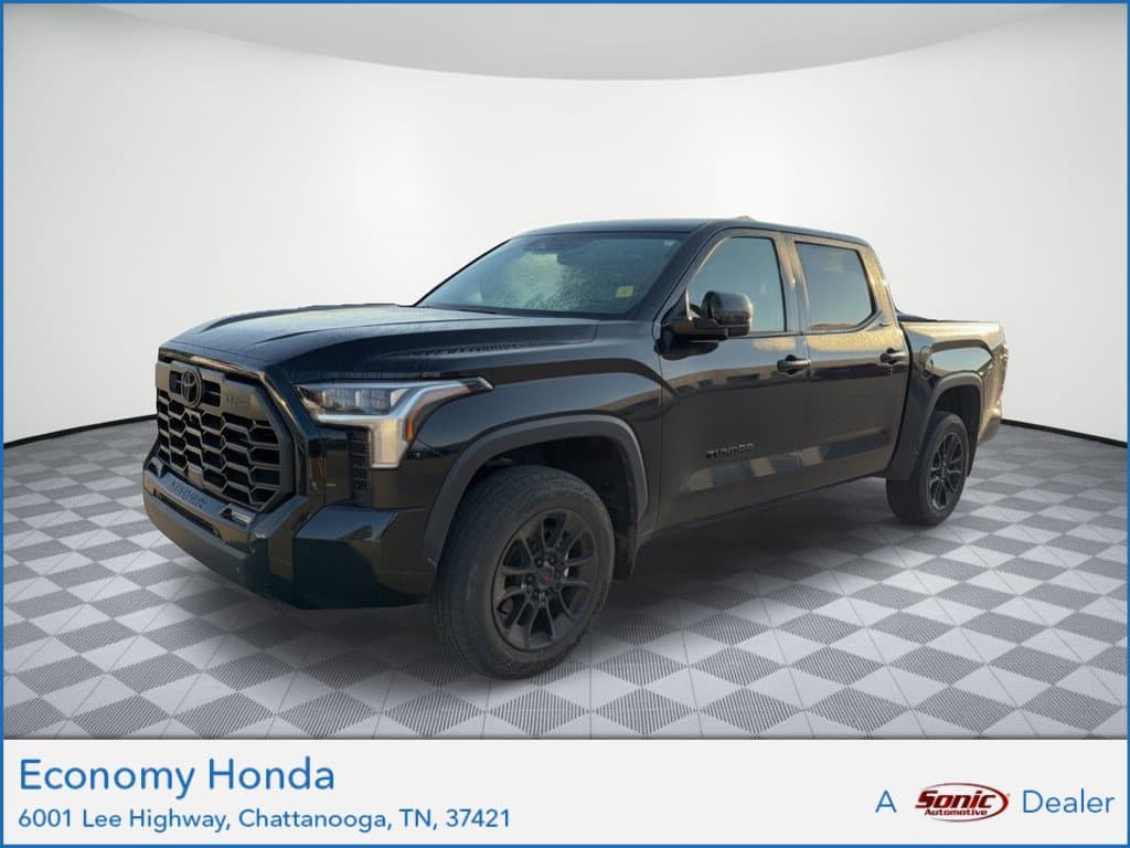 2024 Toyota Tundra 4WD Limited — photo 1 of 10
