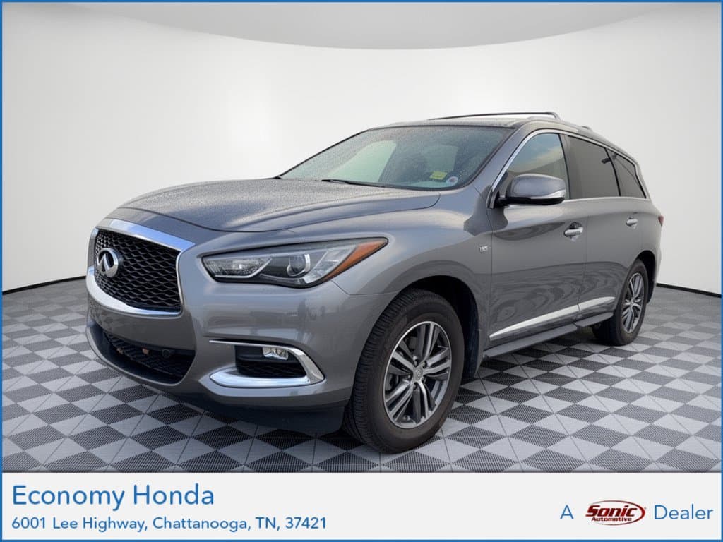2018 INFINITI QX60 Base — photo 1 of 10