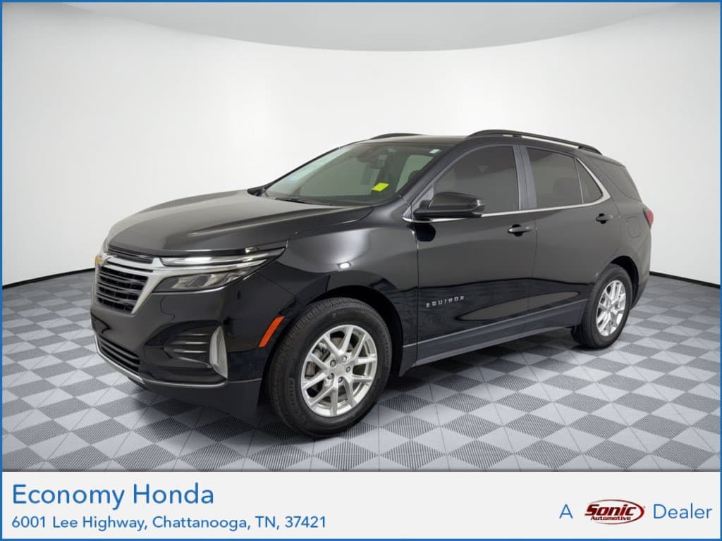 2022 Chevrolet Equinox LT — photo 1 of 31