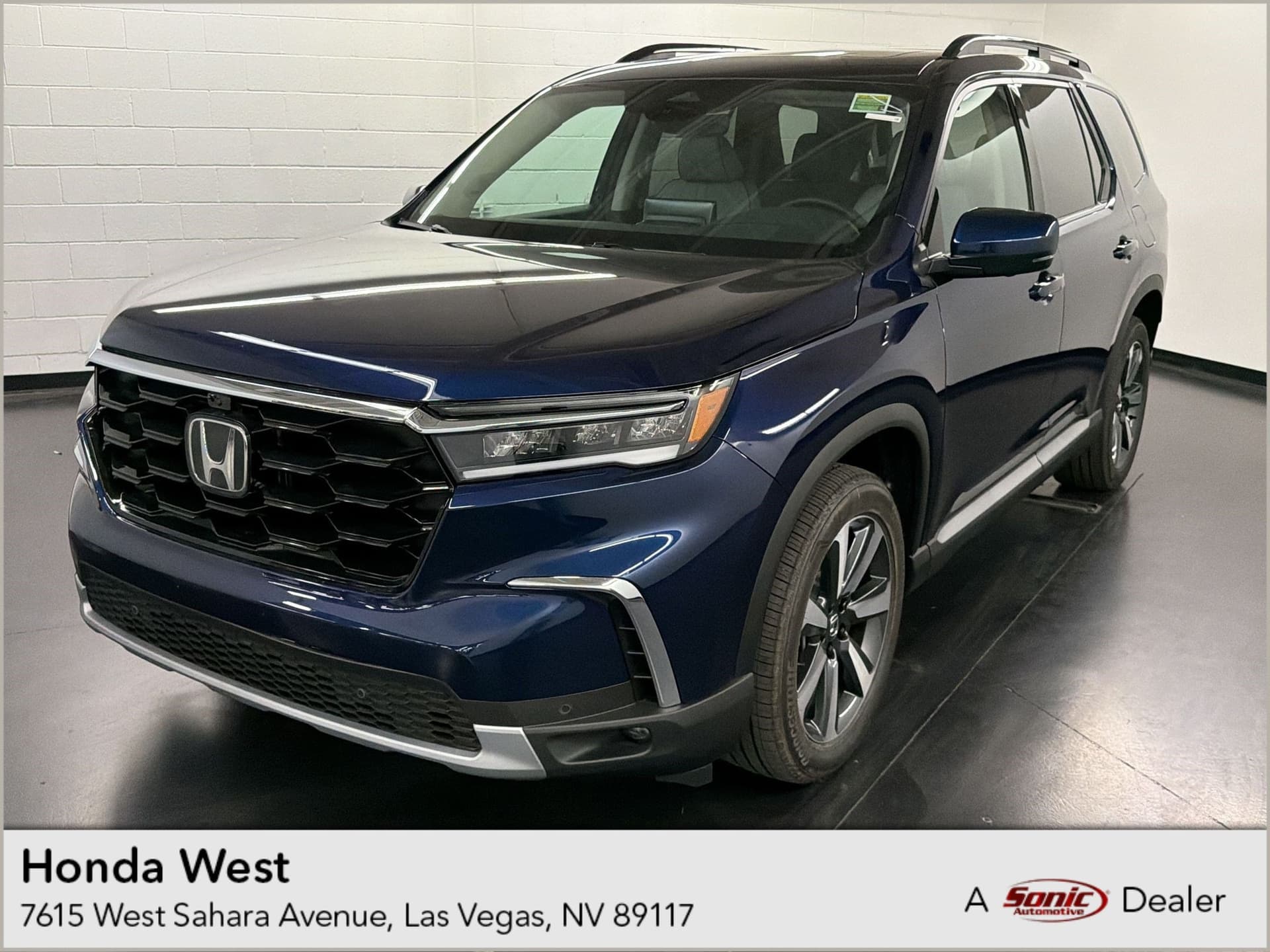 2025 Honda Pilot Elite — photo 1 of 31