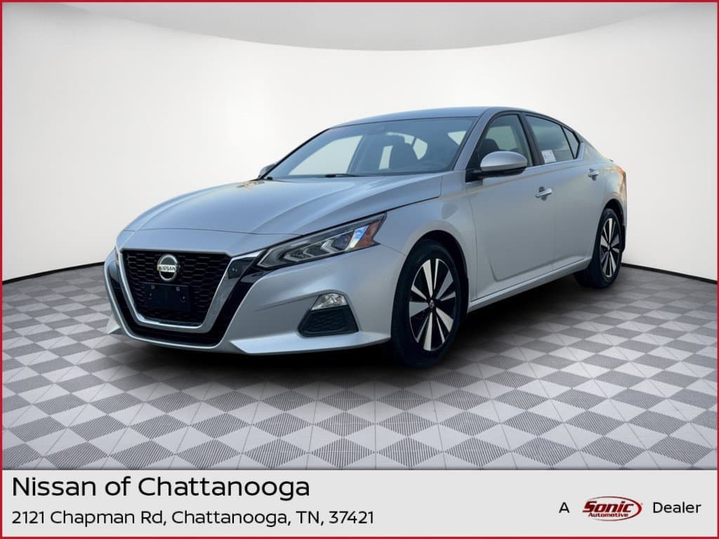 2022 Nissan Altima 2.5 SV — photo 1 of 35