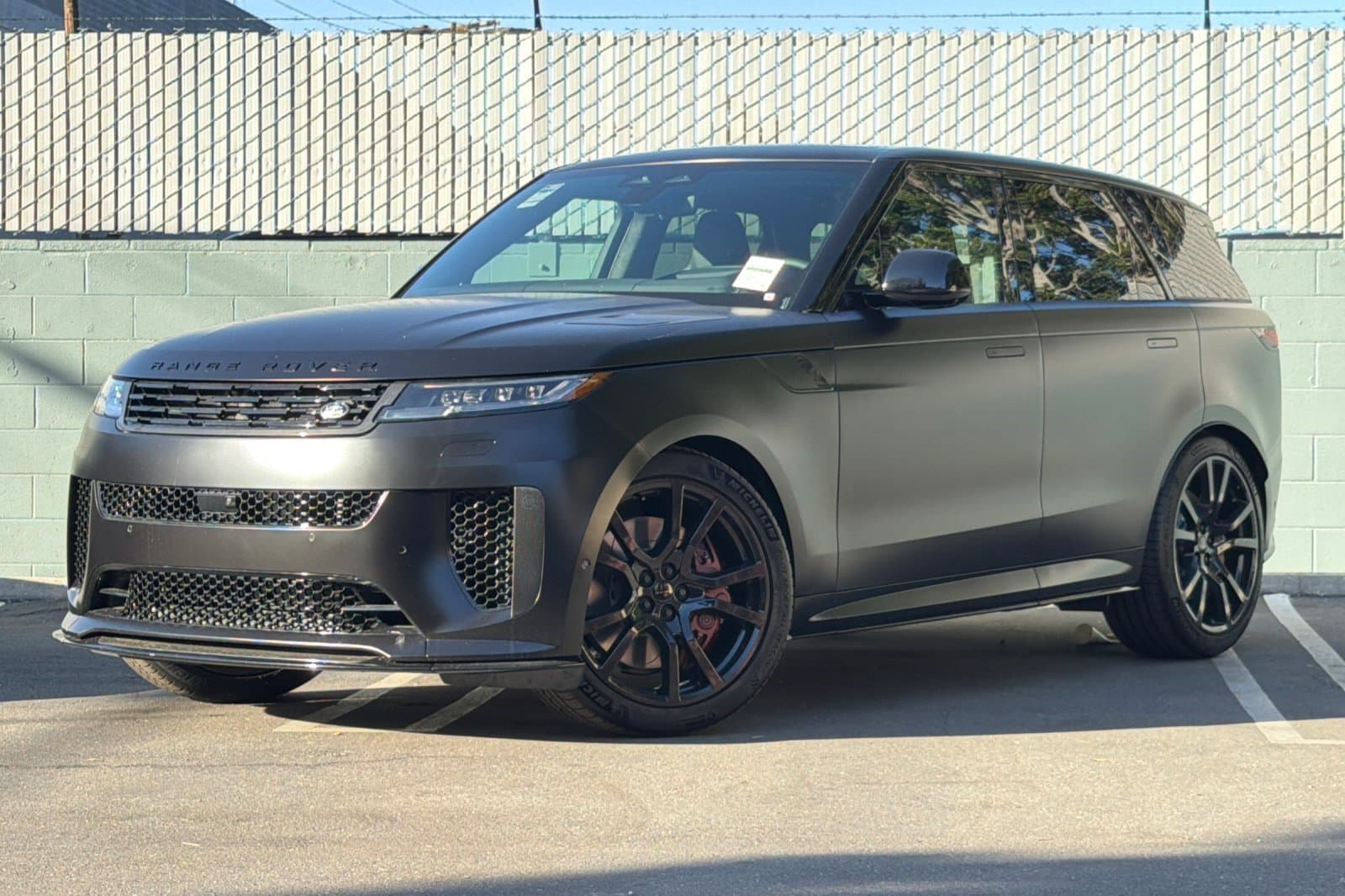 2027 Land Rover Range Rover Sport SV Carbon — photo 1 of 27